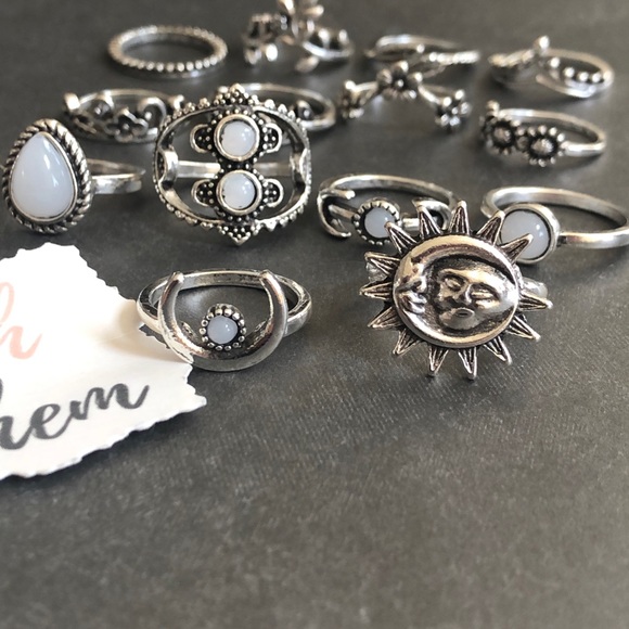 3/$25⚡️sun moon flower boho stackable ring set - Picture 9 of 12